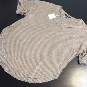 DAVI & DANI Tan knit top